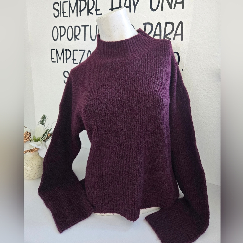 NWT BP Womens Long Sleeve Turtleneck Sweater Size Medium Color Wine Heather